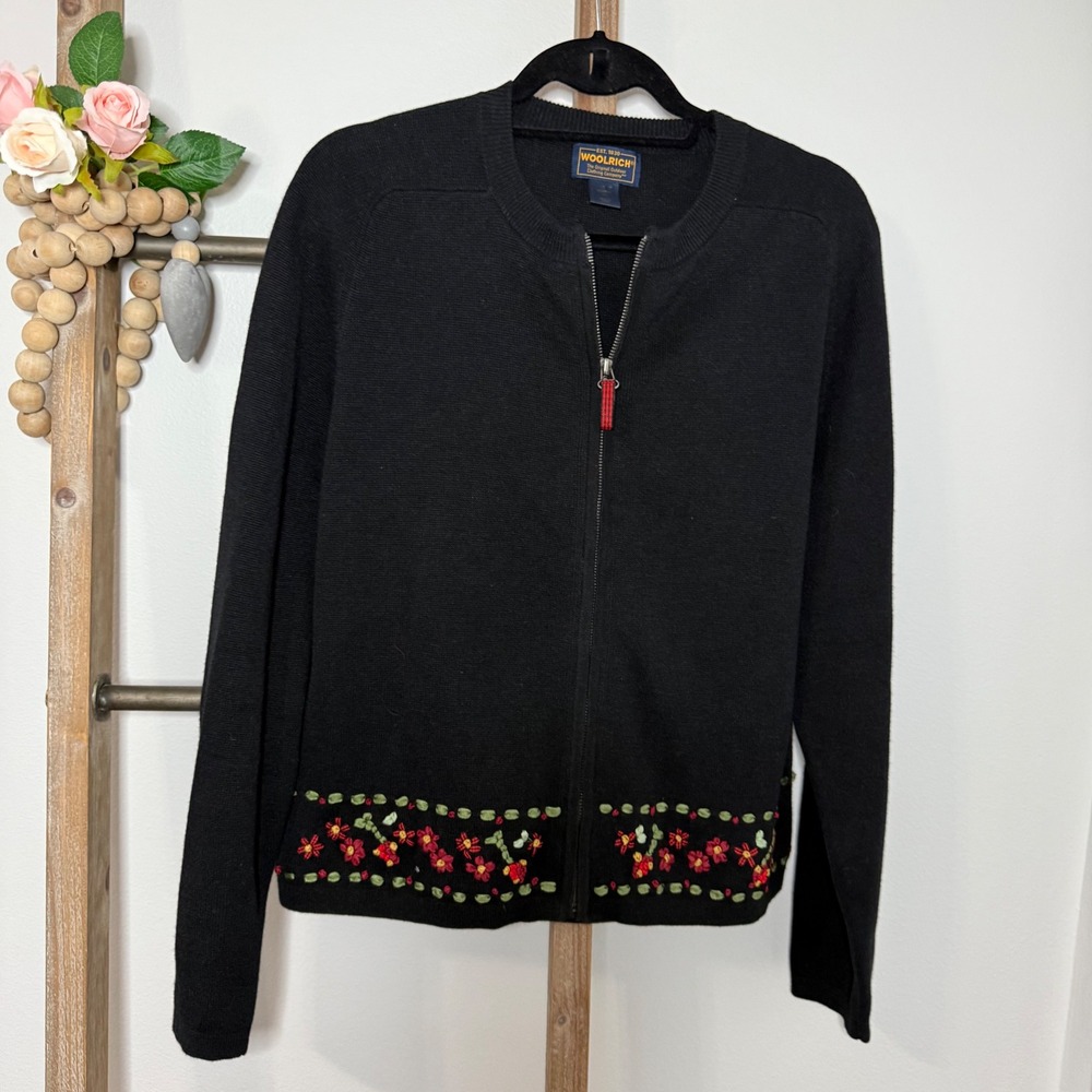Woolrich Black Full Zip‎ Cardigan Embroidered Flowers Sweater Size Large